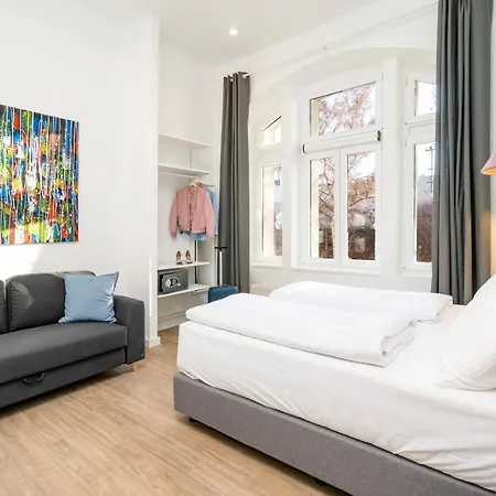 Apartmanhotel Bensimon Mitte/wedding 4*