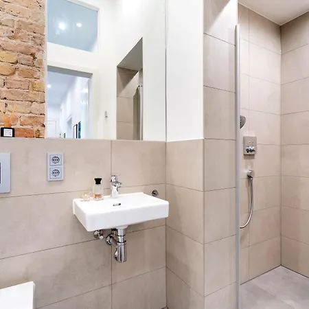 Bensimon Mitte/wedding 4* Berlin